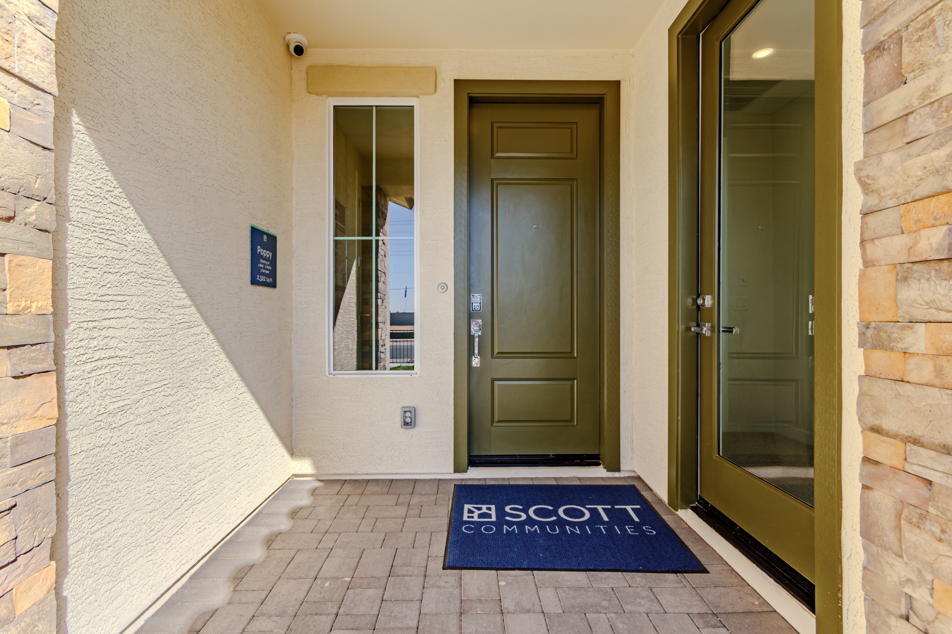 Poppy Model Home Entry Patio