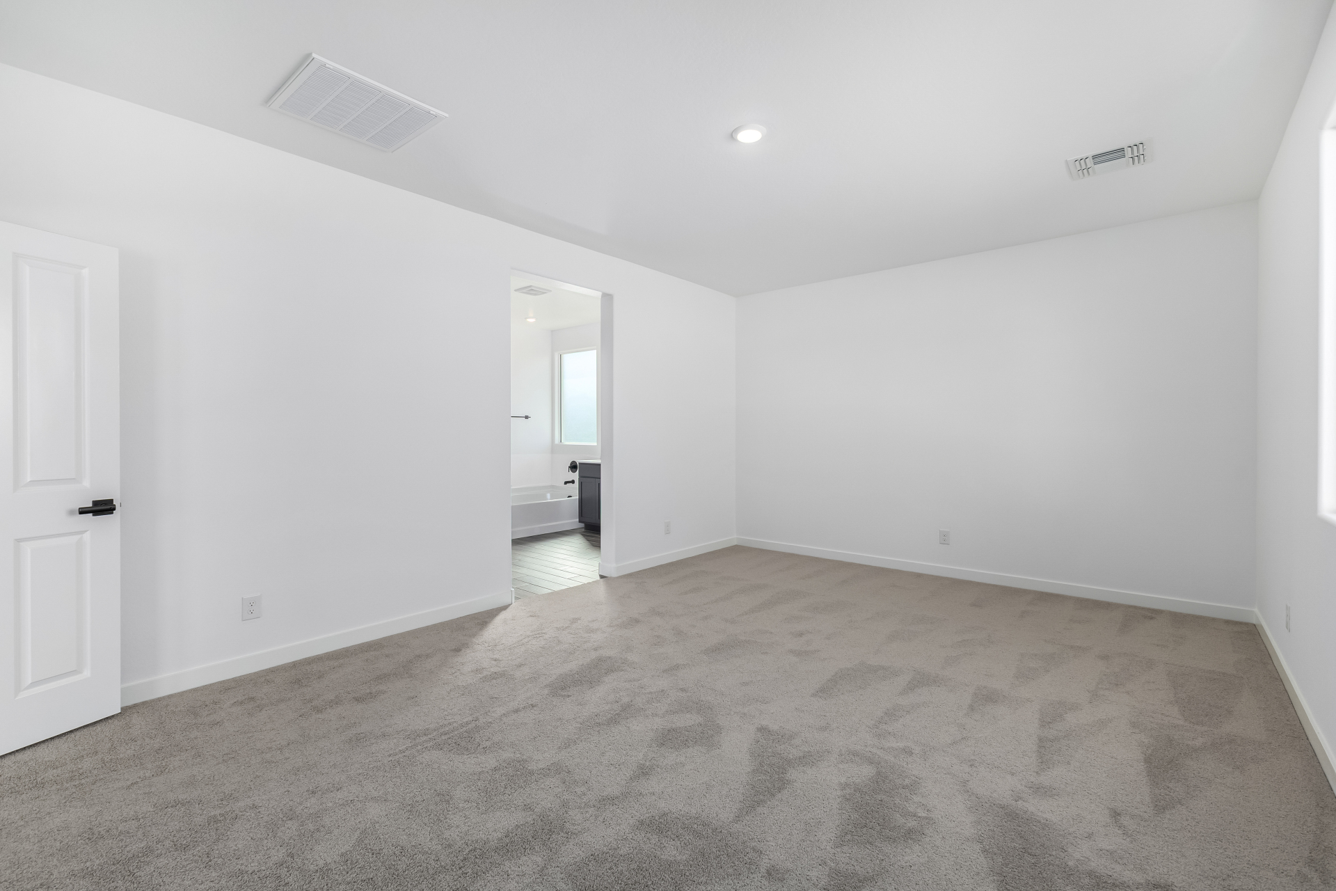 holly master bedroom