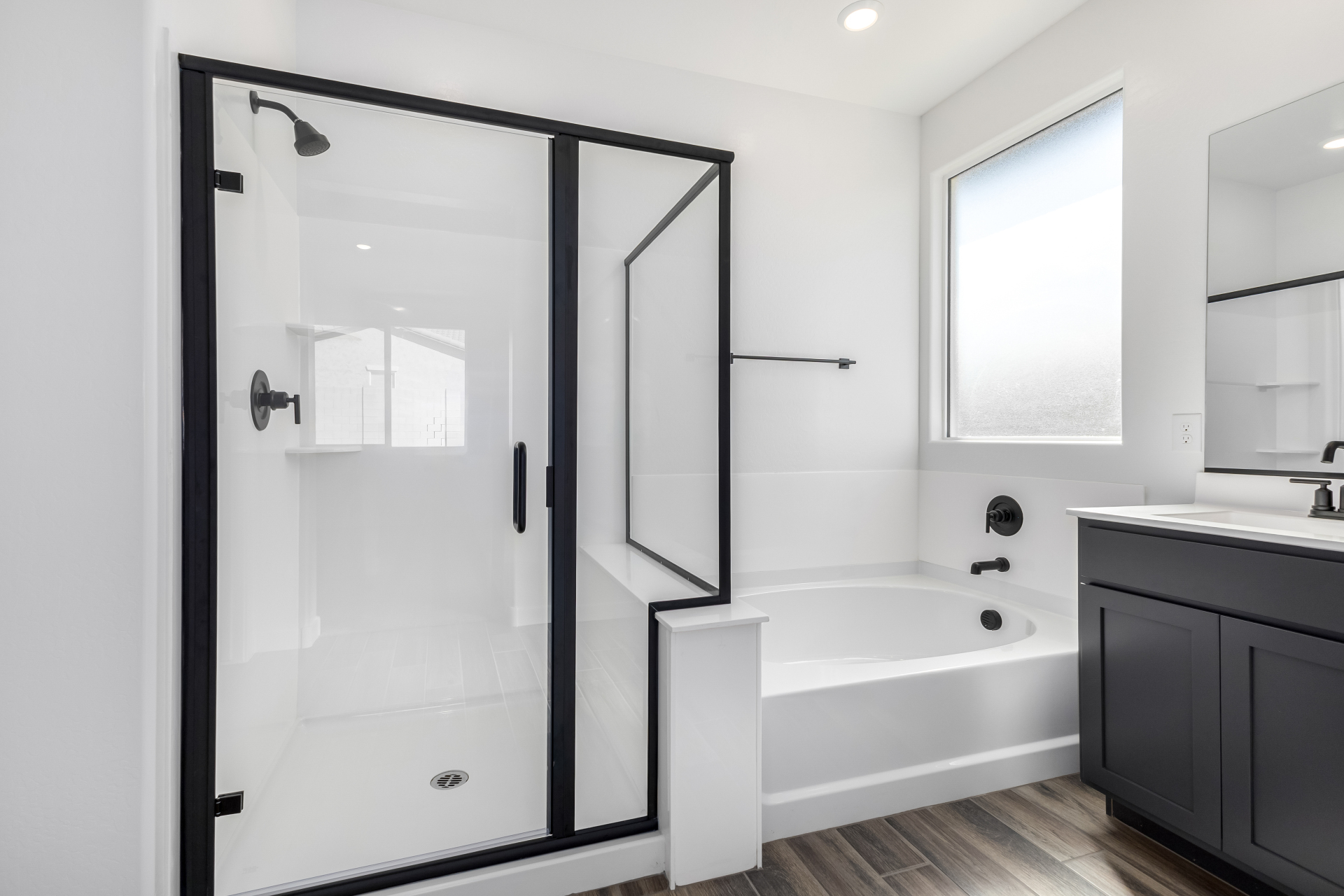 holly master bathroom