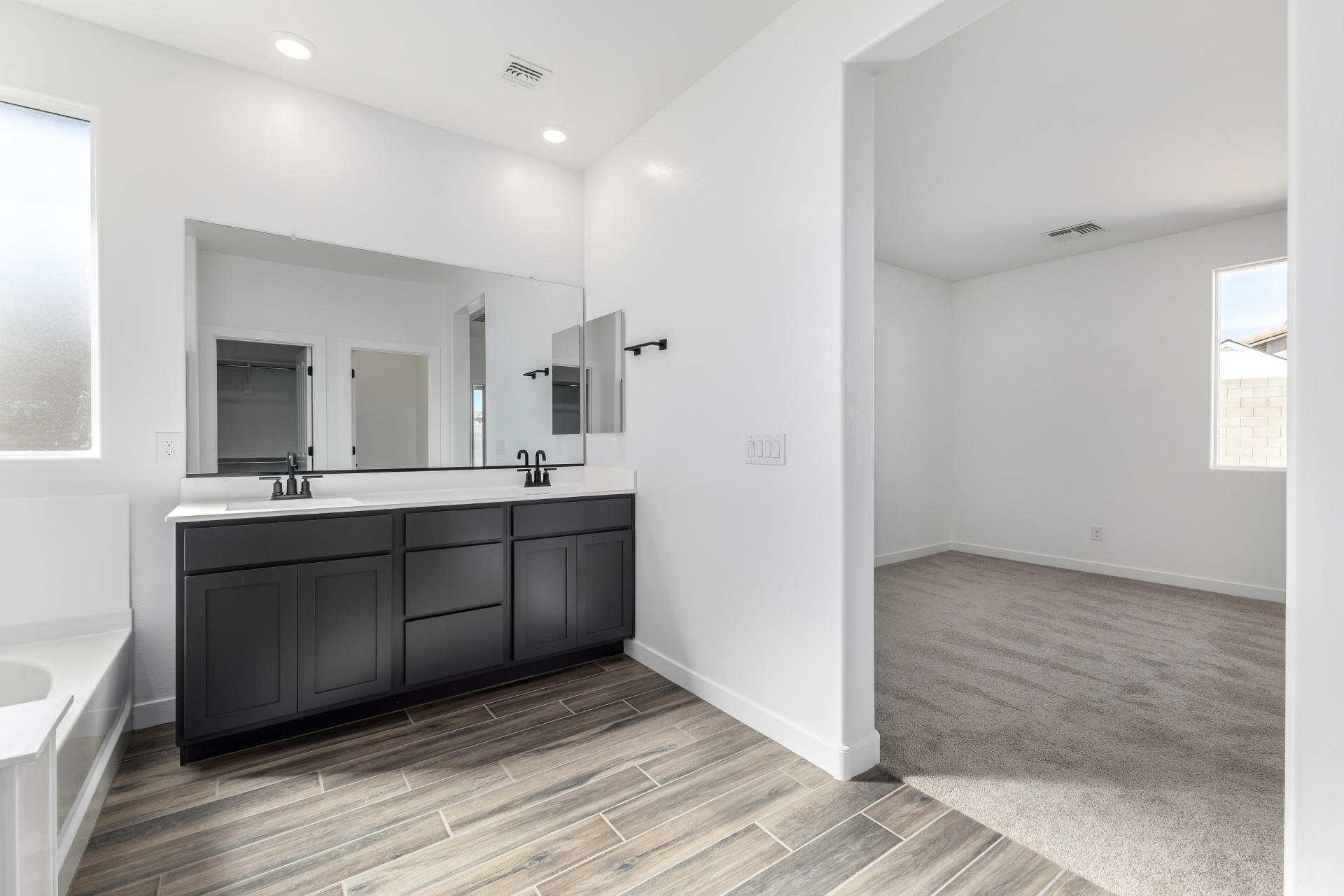 holly master bathroom